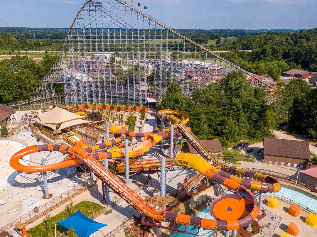 假日世界飞溅水道探险主题乐园