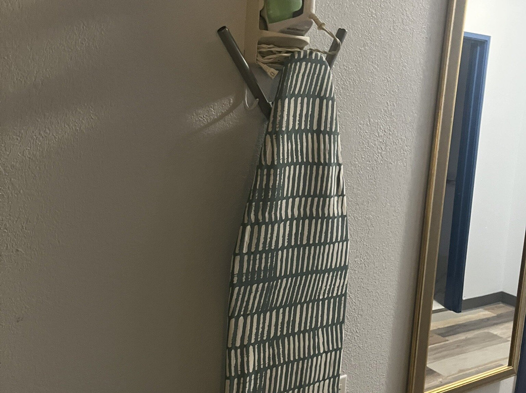 Seasons Inn & Suites  Highland主图