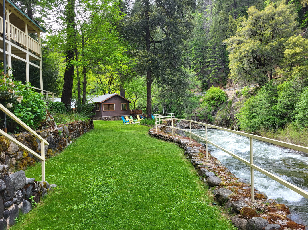 Sierra Shangri-La主图