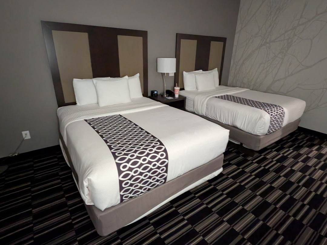 斯威特沃特东拉昆塔温德姆套房酒店主图