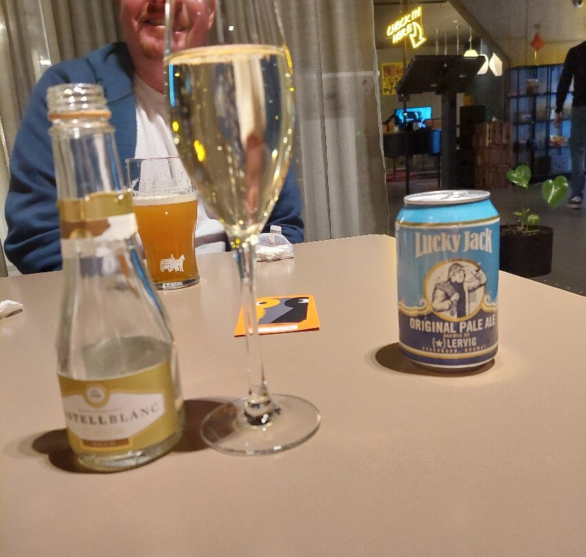 康福特茵酒店主图