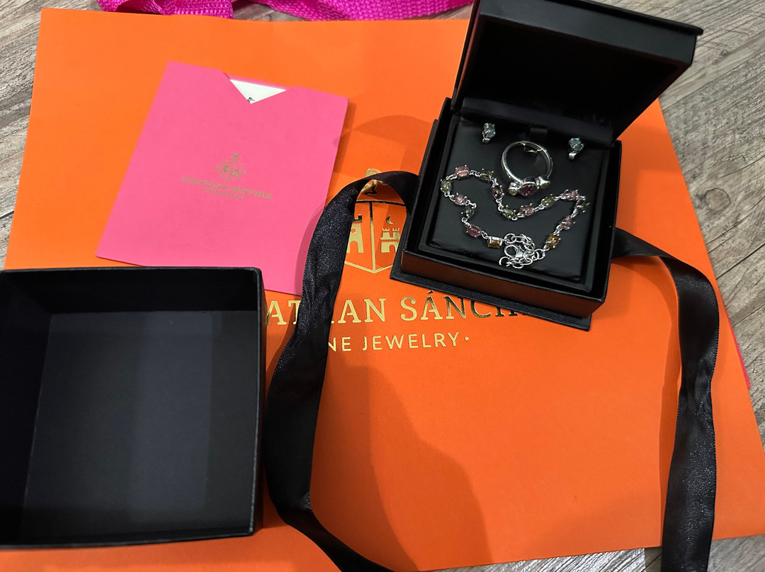 Jonathan Sanchez Jewelry-圣何塞卡波必去景点