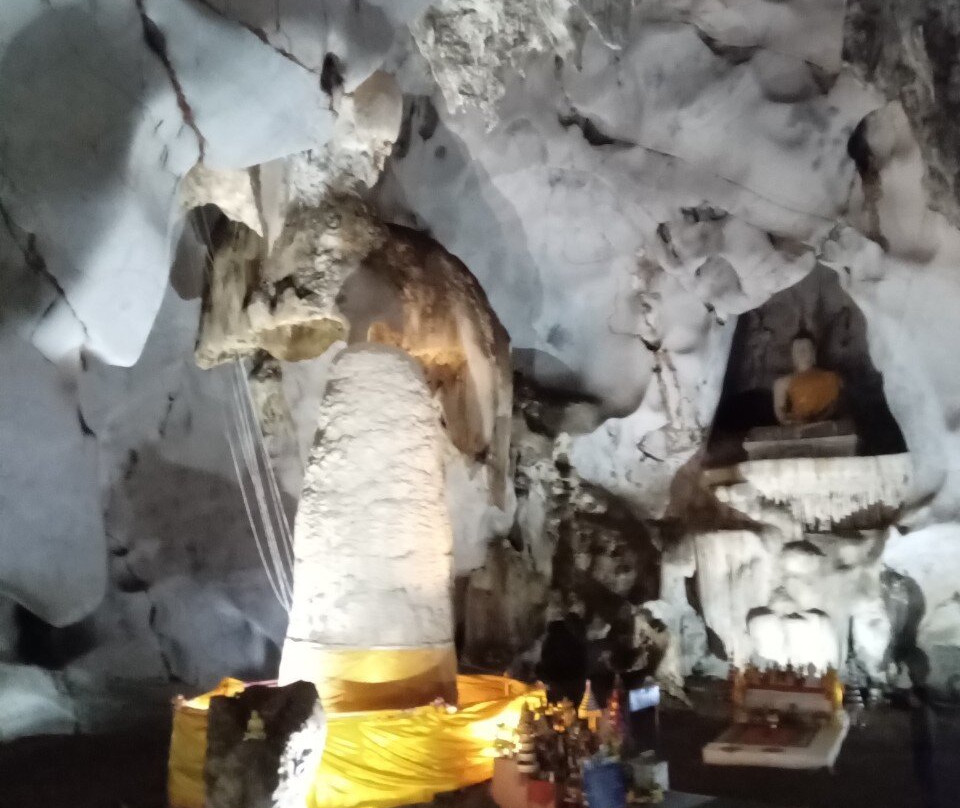 Mueang On Cave-夜安必去景点