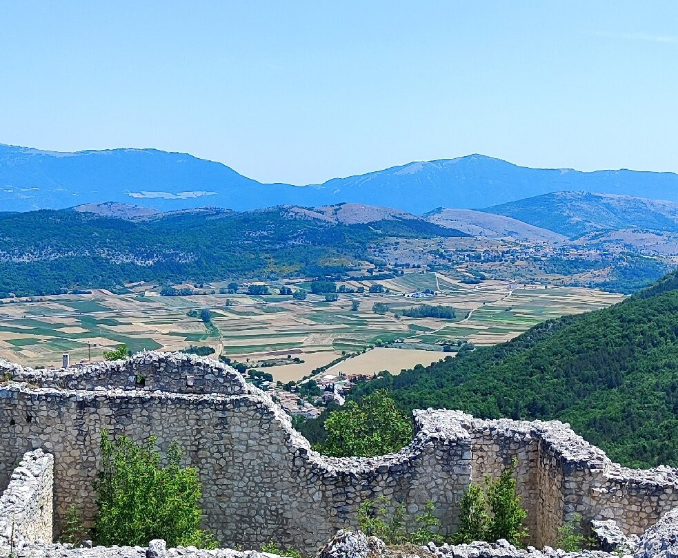 Castello di Bominaco-Bominaco必去景点