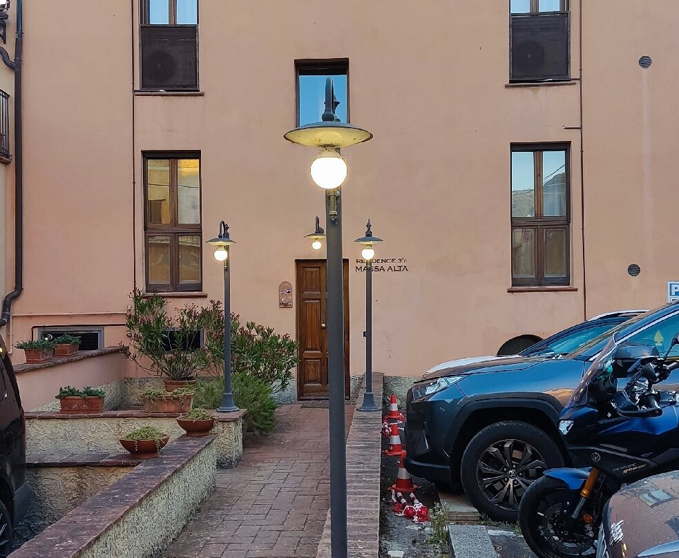 Massa Alta Residence主图