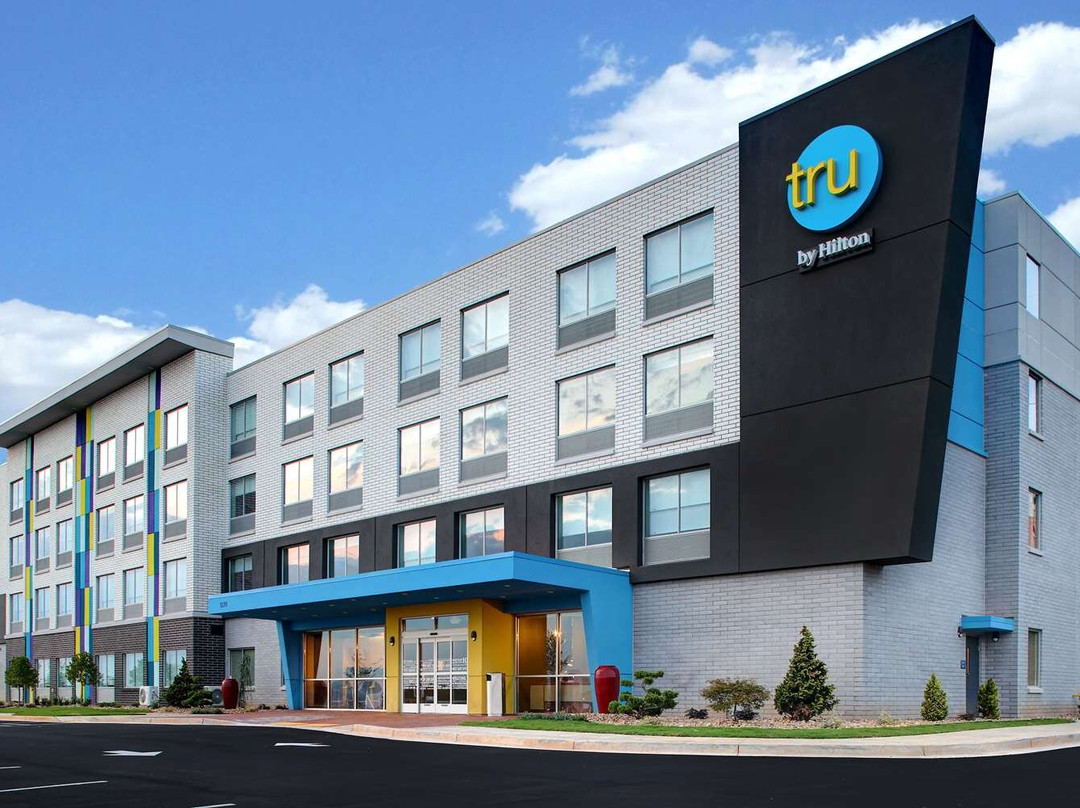 Tru by Hilton Lithia Springs