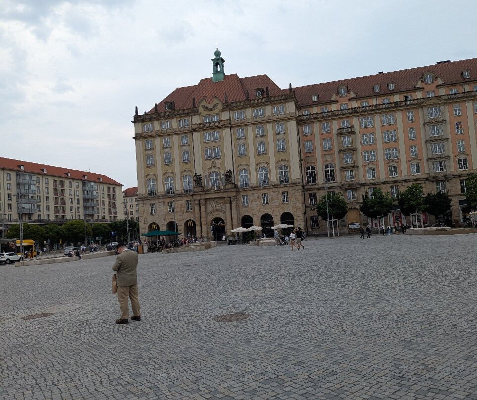 Old Market Square (Altmarkt)-德累斯顿必去景点