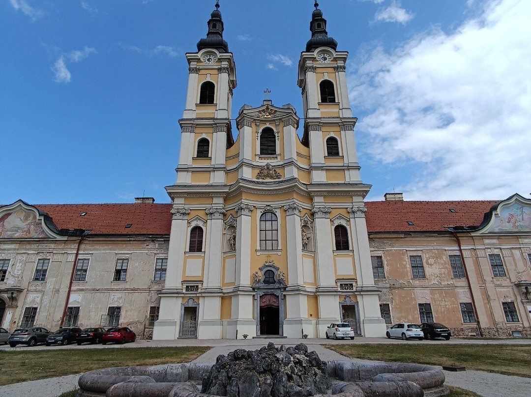 Opatstvo Radu Premonstratov-Jasov必去景点