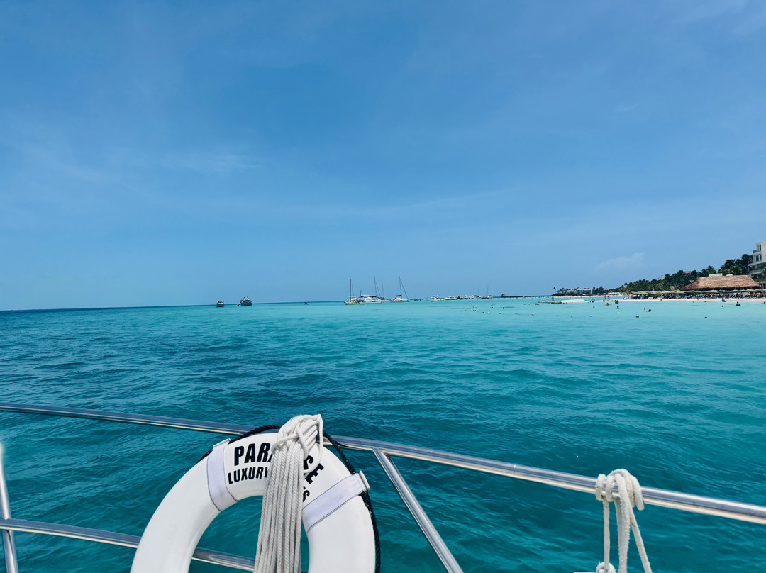 Paradise Luxury Yachts-坎昆必去景点