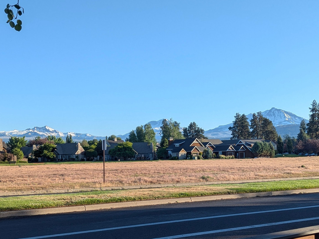 Left Coast Lodge主图