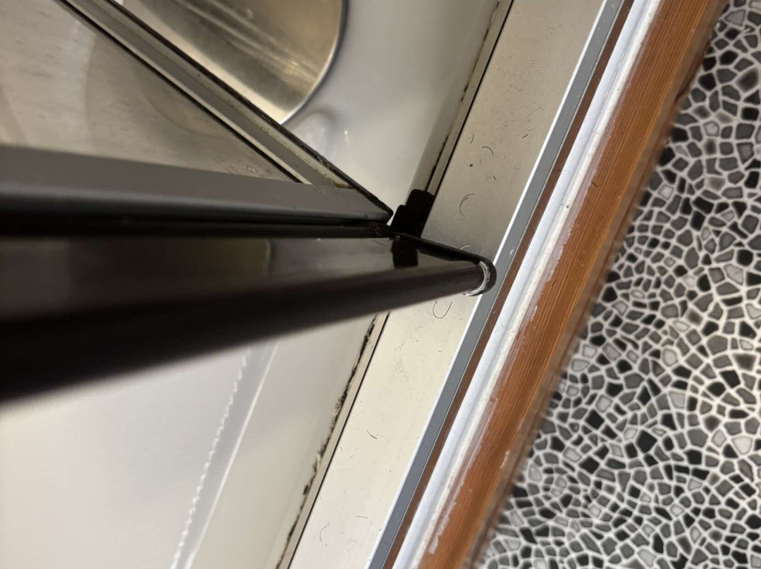 Pinegrove Hotel主图