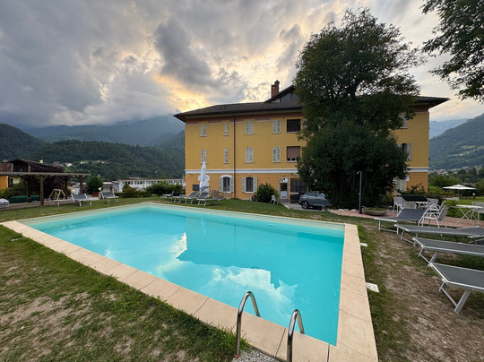 维拉因浦日纳酒店主图