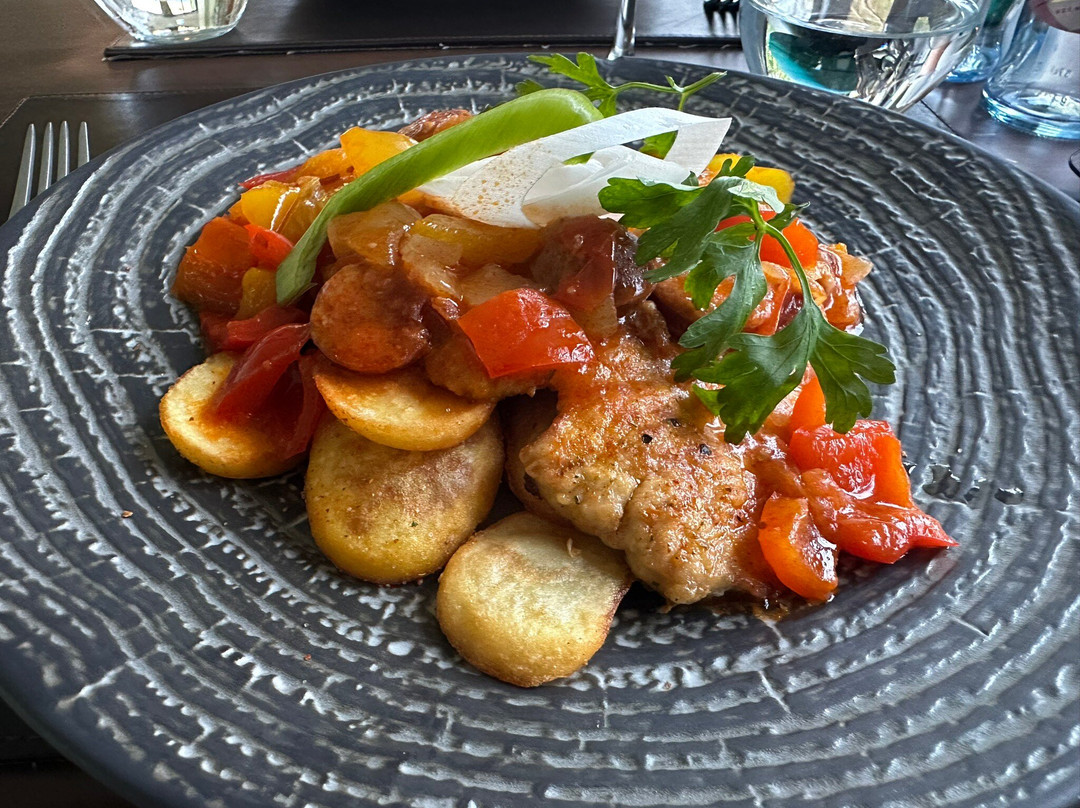 拉佳塔酒店主图