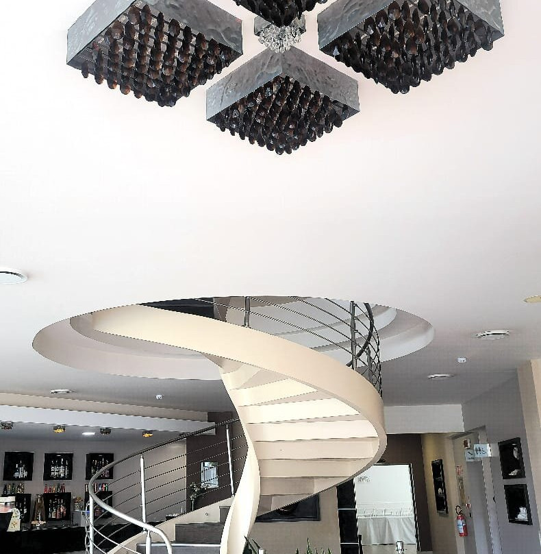 地中海宫酒店主图