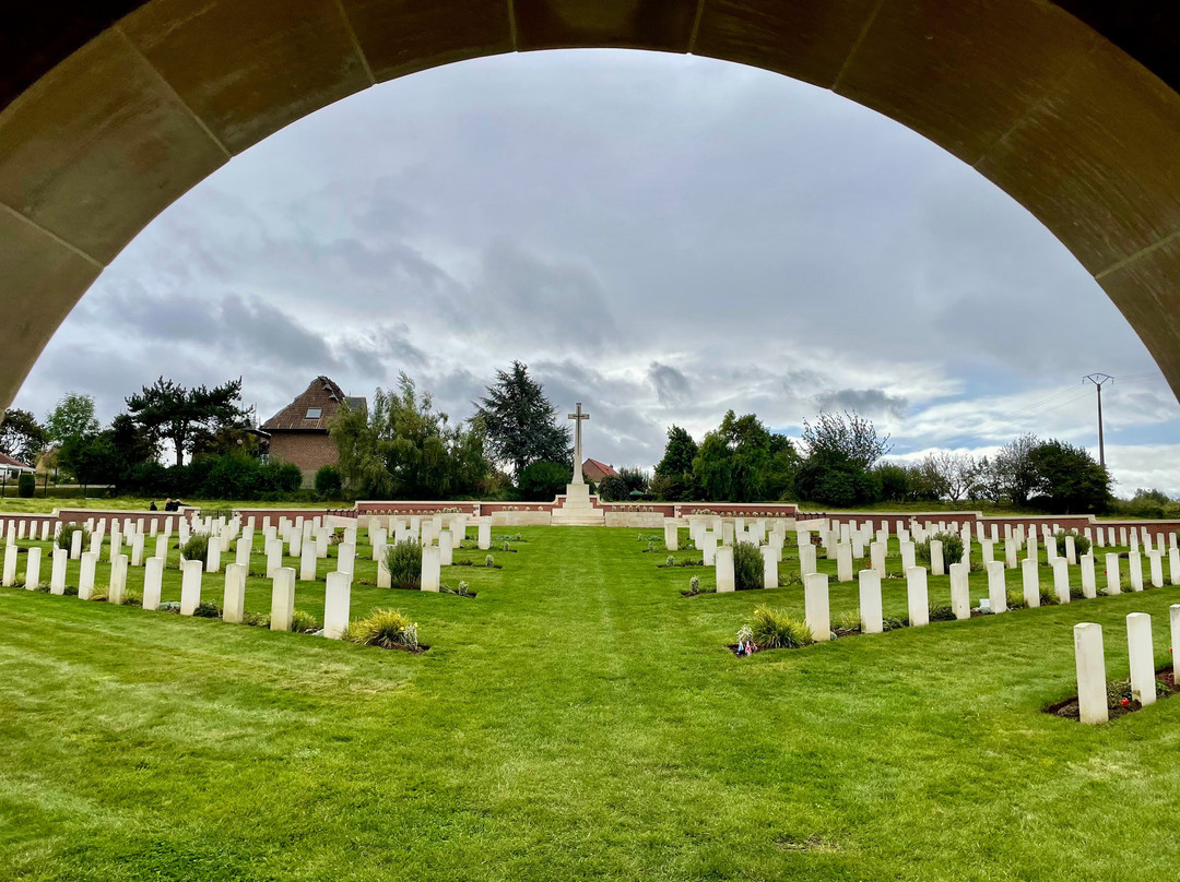 Pheasant Wood Military Cemetery-Fromelles必去景点