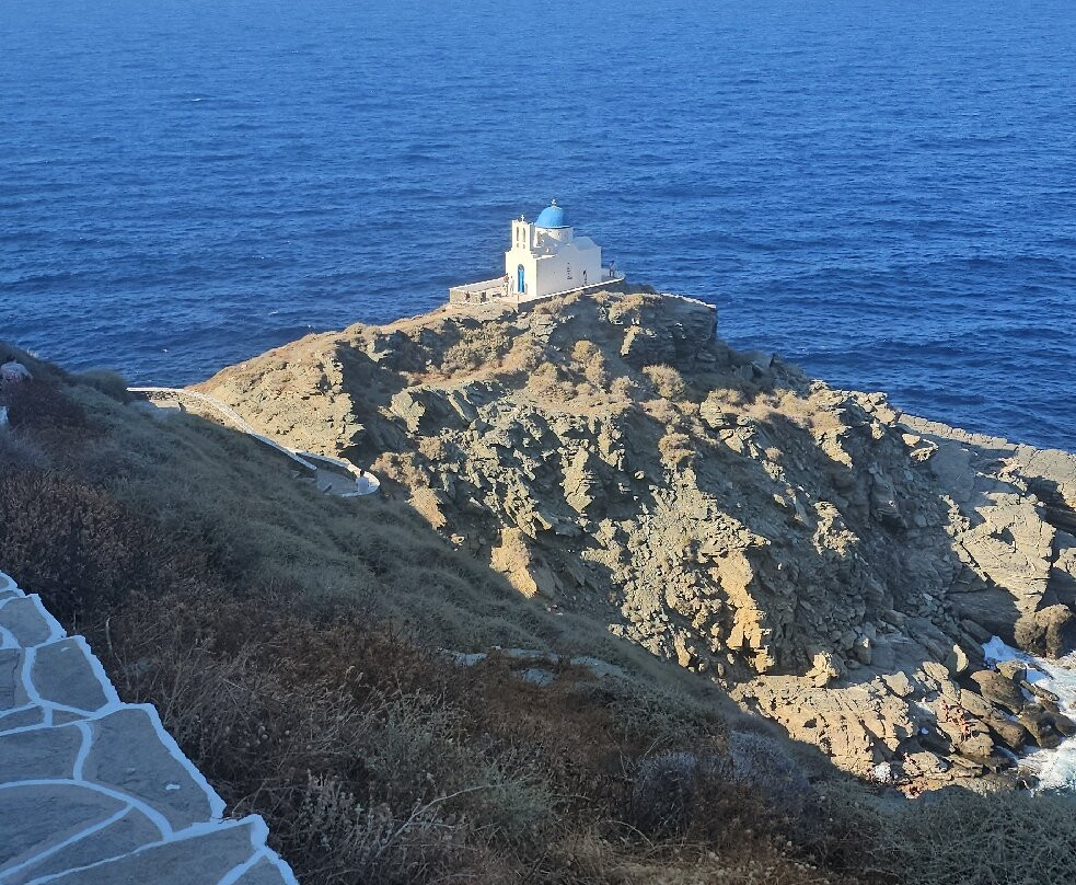 Church of the Seven Martyrs-Kastro必去景点