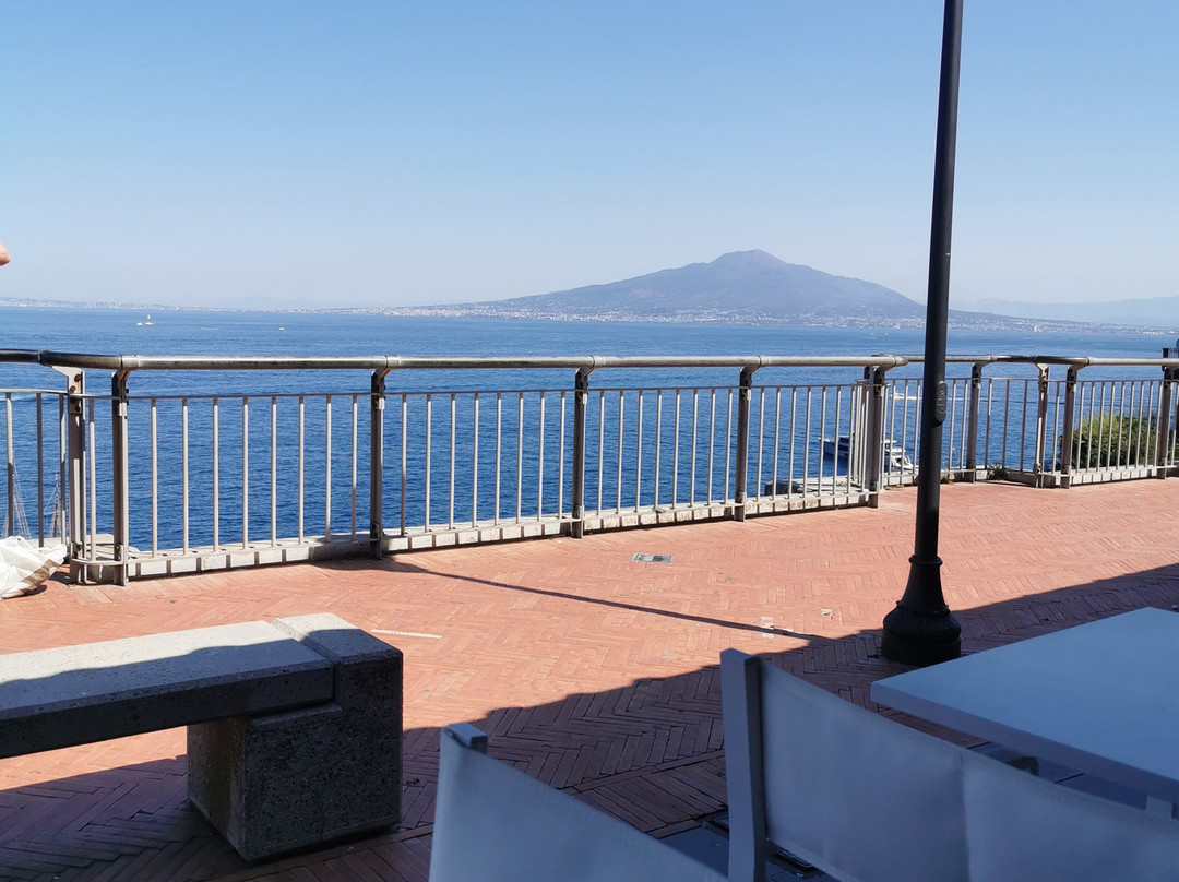 Sant'agnello Piazzetta Marinella-圣阿涅洛必去景点