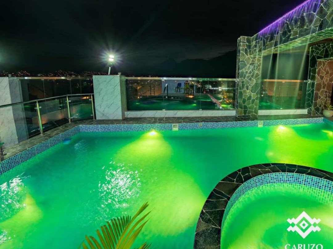 Caruzo Hotel and Suites