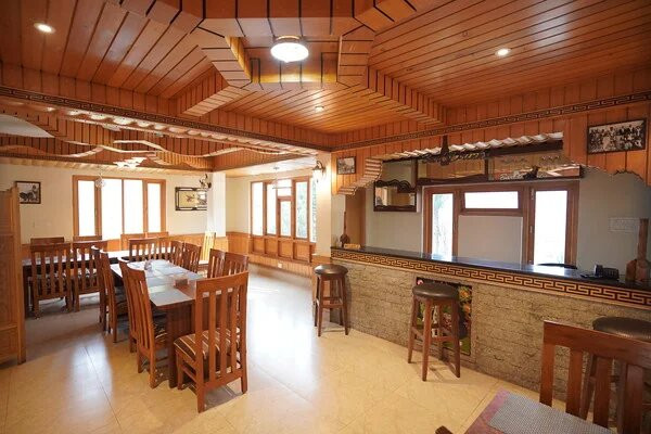 Grains Pure Veg by Udaan Tashi Gakhil, Lachung