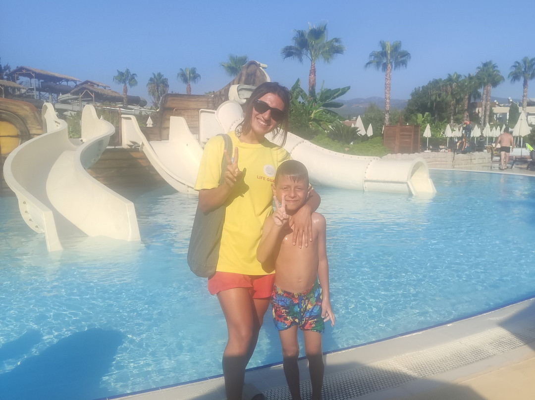 Tortuga Water Park-库萨达斯必去景点