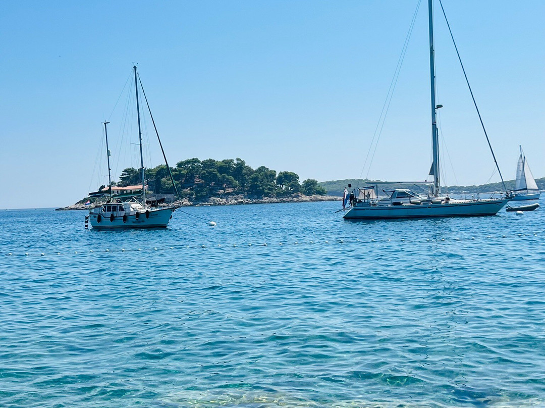 Beach Bonj-赫瓦尔必去景点