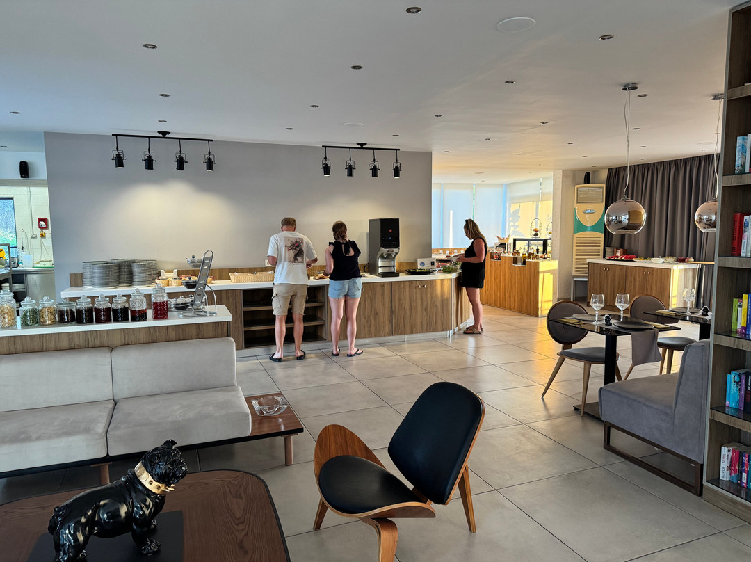 Golden Star Hotel Apartments主图