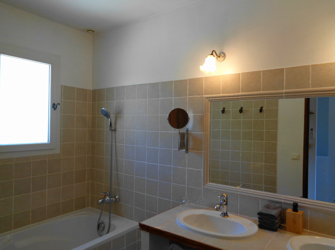 Le Clos Des Lavandes主图
