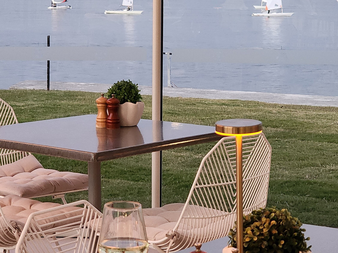 Hollywell Bar and Bistro-绍斯波特必去景点