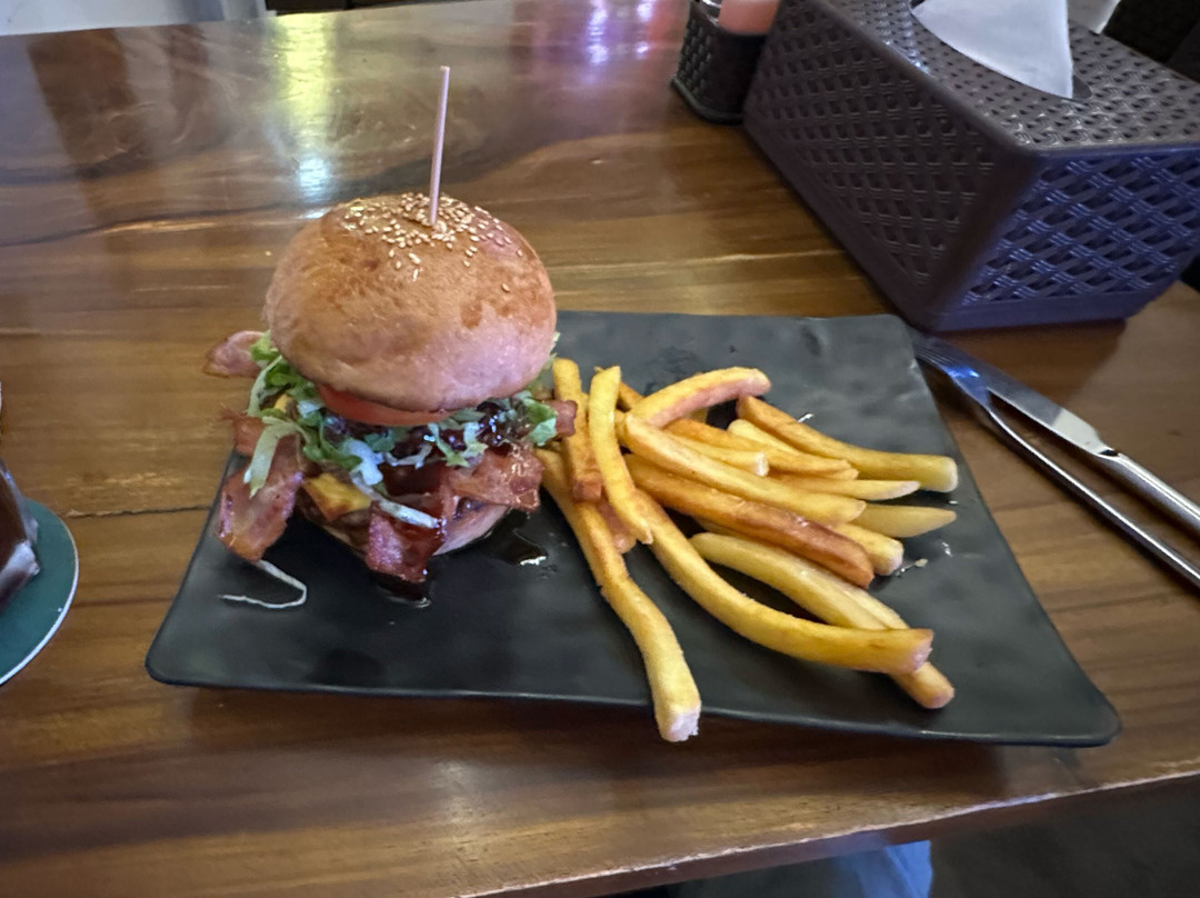 Big Boy Burger Bar & Grill