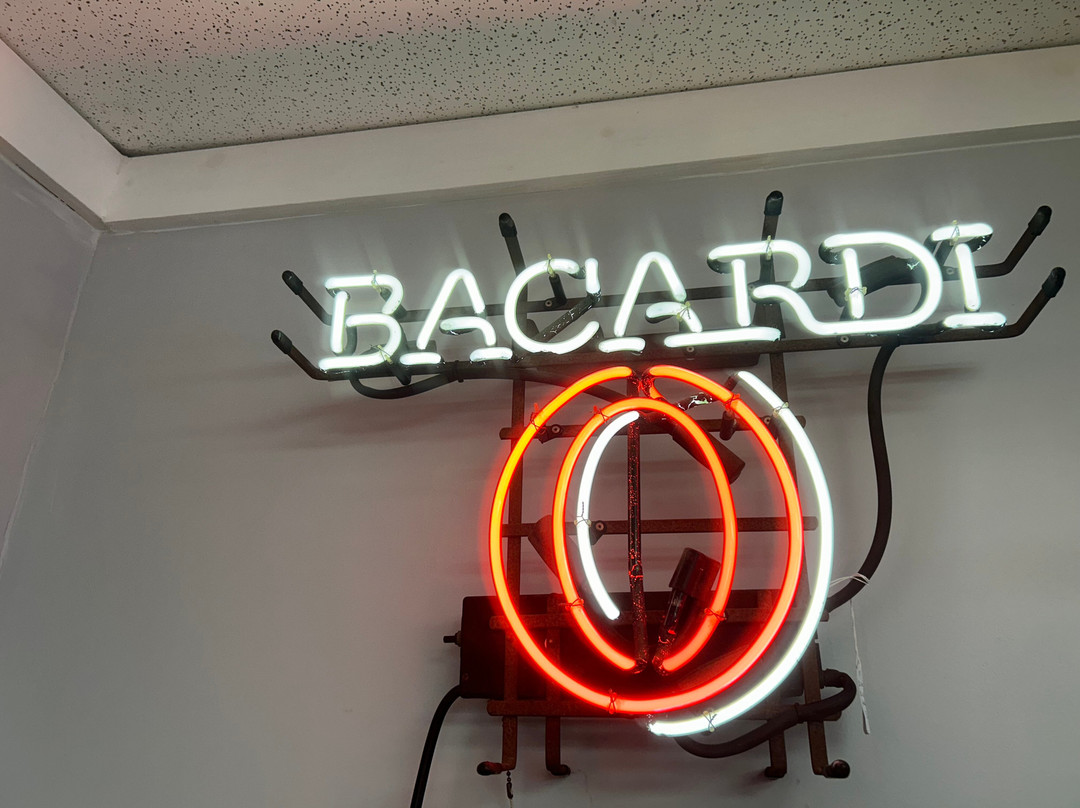 RoadRunner Antiques & More-Conway必去景点