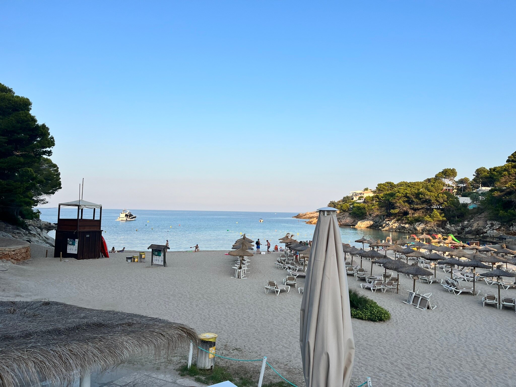 Beach Club Font de Sa Cala-泳池
