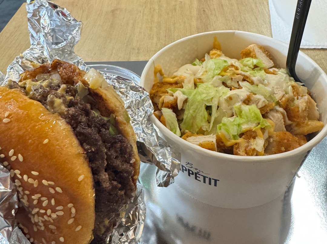 Zali's Brgr Bar