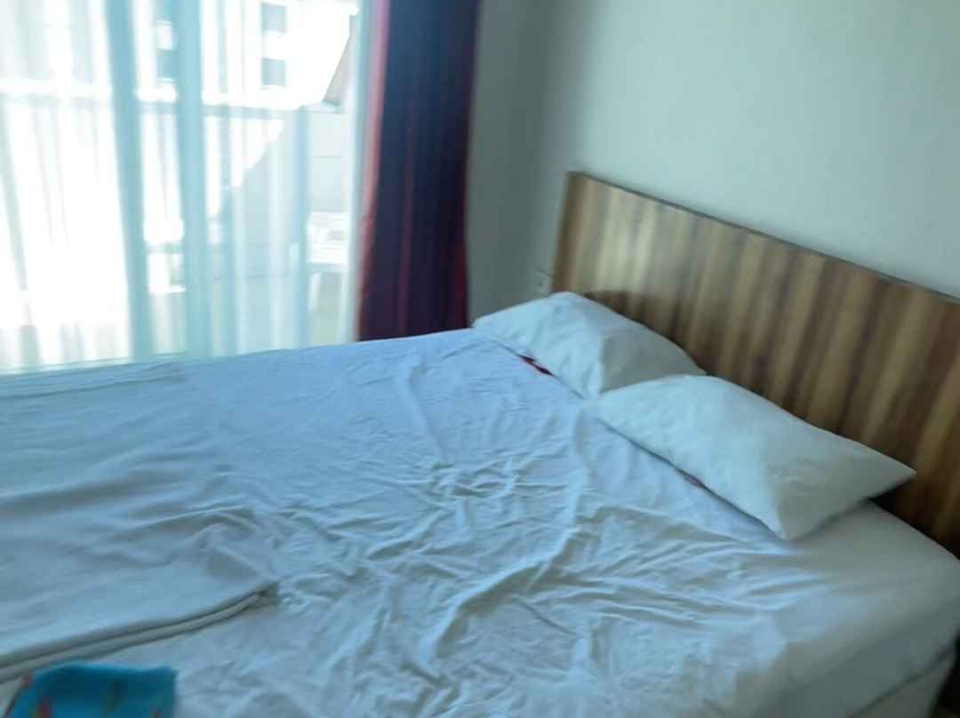Un Side Hotel主图