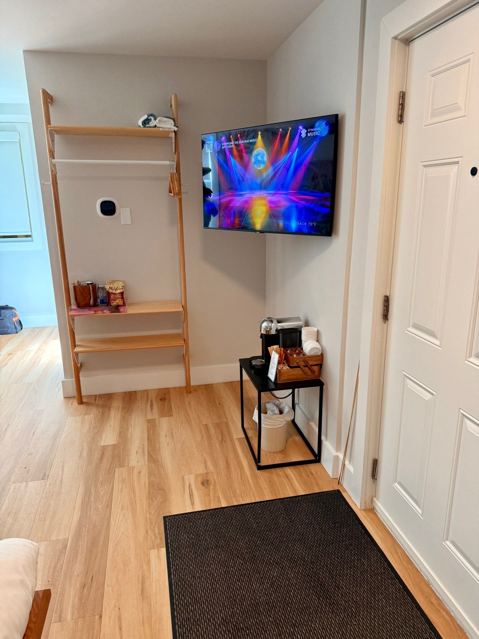 Penny's Motel-官方