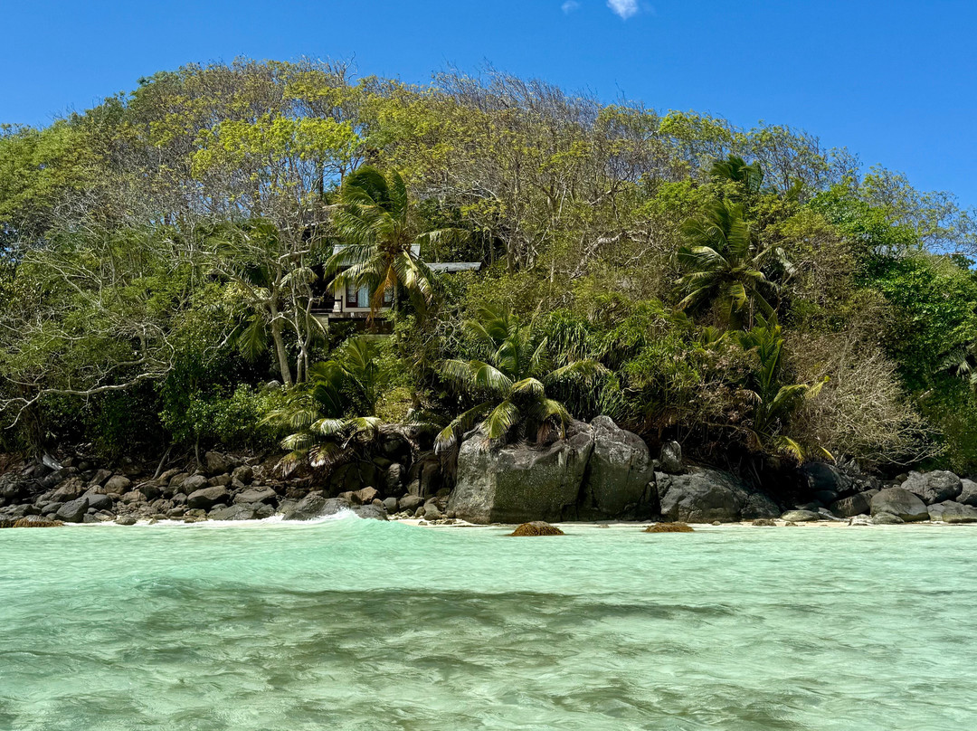 Rocco Locco Boat Charter & Tour-伊甸岛必去景点