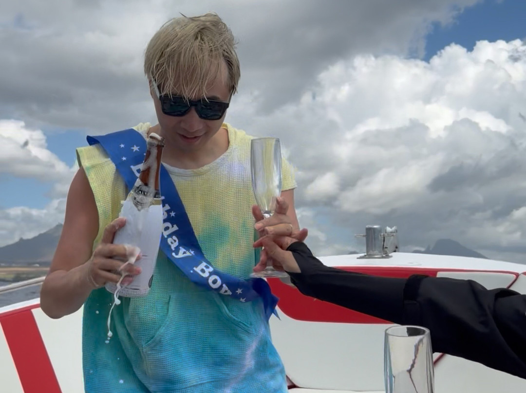 Whales Watching & Swimming With Dolphins In Mauritius-塔玛琳必去景点