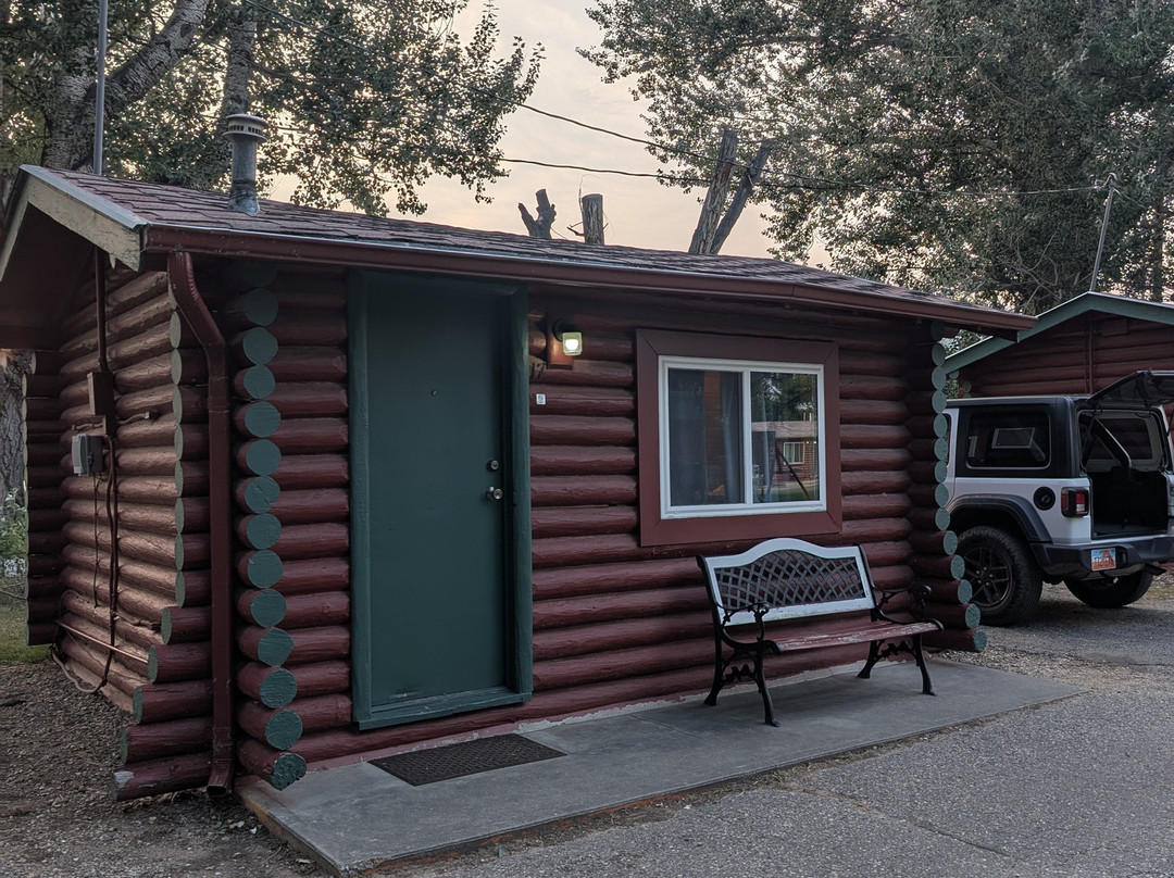 Z酒吧汽车旅馆主图