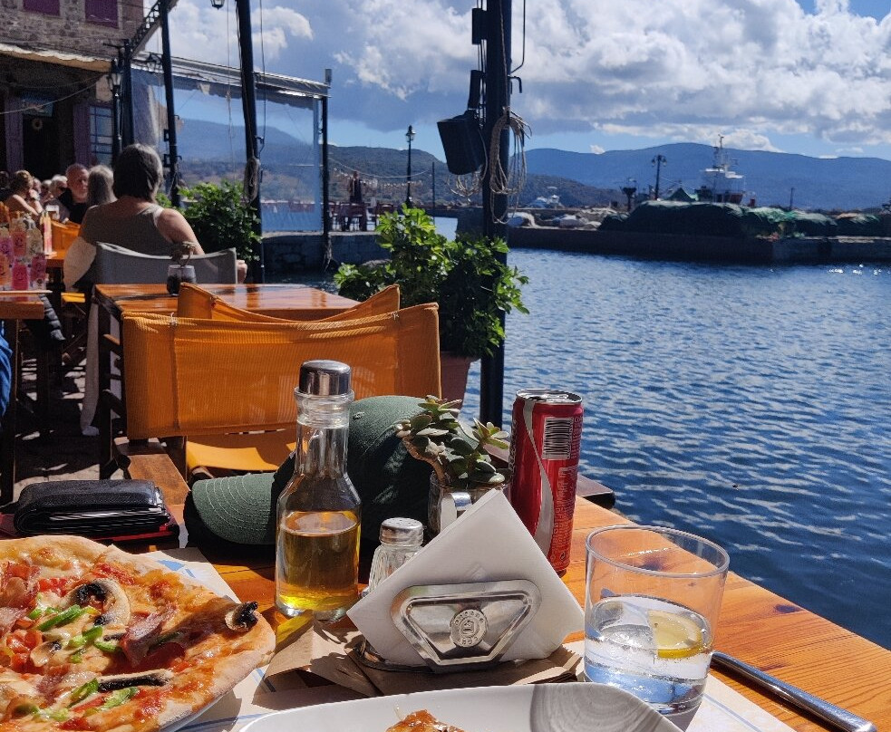 Delfinia Hotel & Bungalows主图