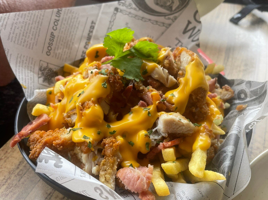 Gallagher's Beachview Sportsbar-提亚必去景点