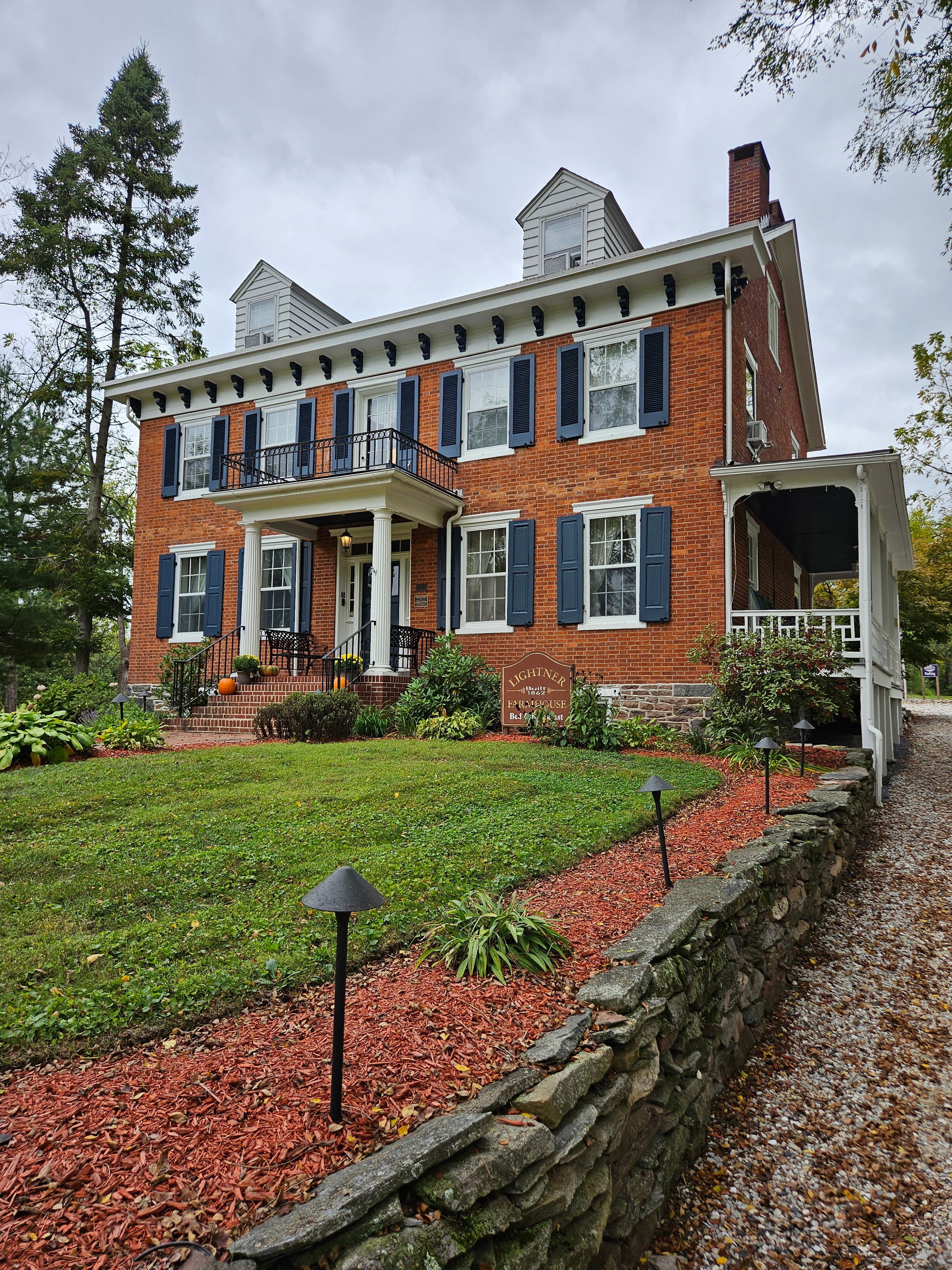 Lightner Farmhouse B&B-浴室