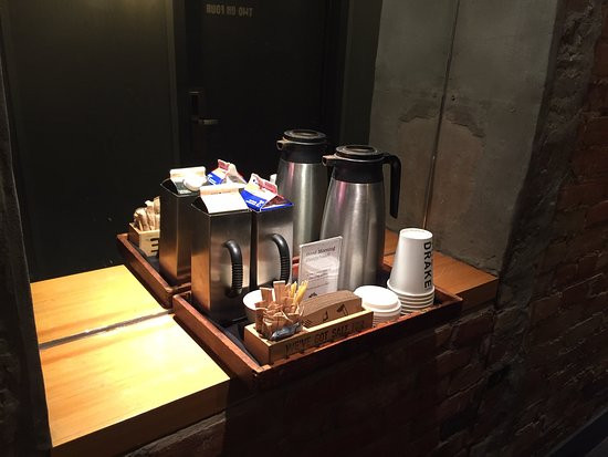 德雷克酒店主图