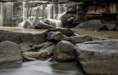 Tatton Waterfall-猜也蓬必去景点