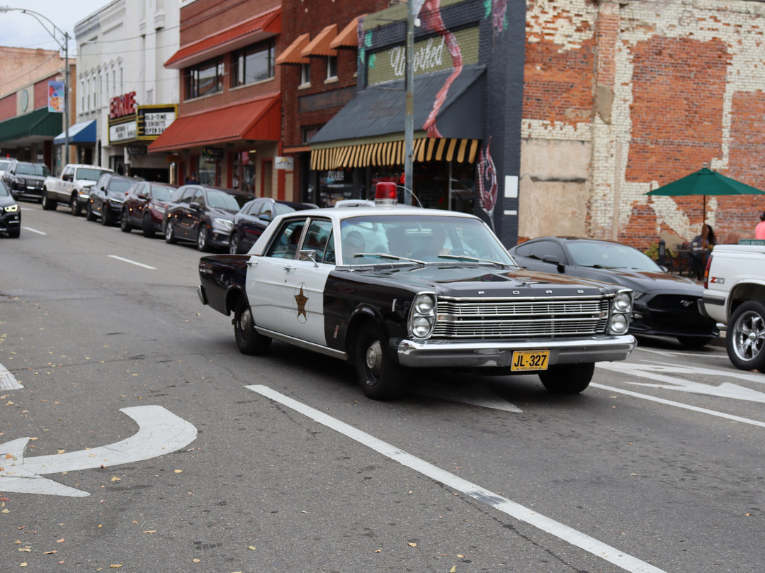 Mayberry Squad Car Tours-Mount Airy必去景点