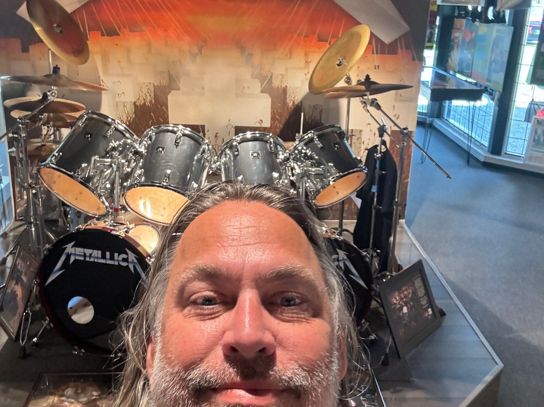 Cliff Burton Museum & Memorial Stone-Lagan必去景点