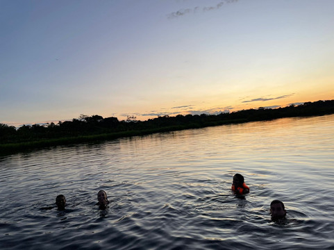 Dracaena Explorations-基多必去景点