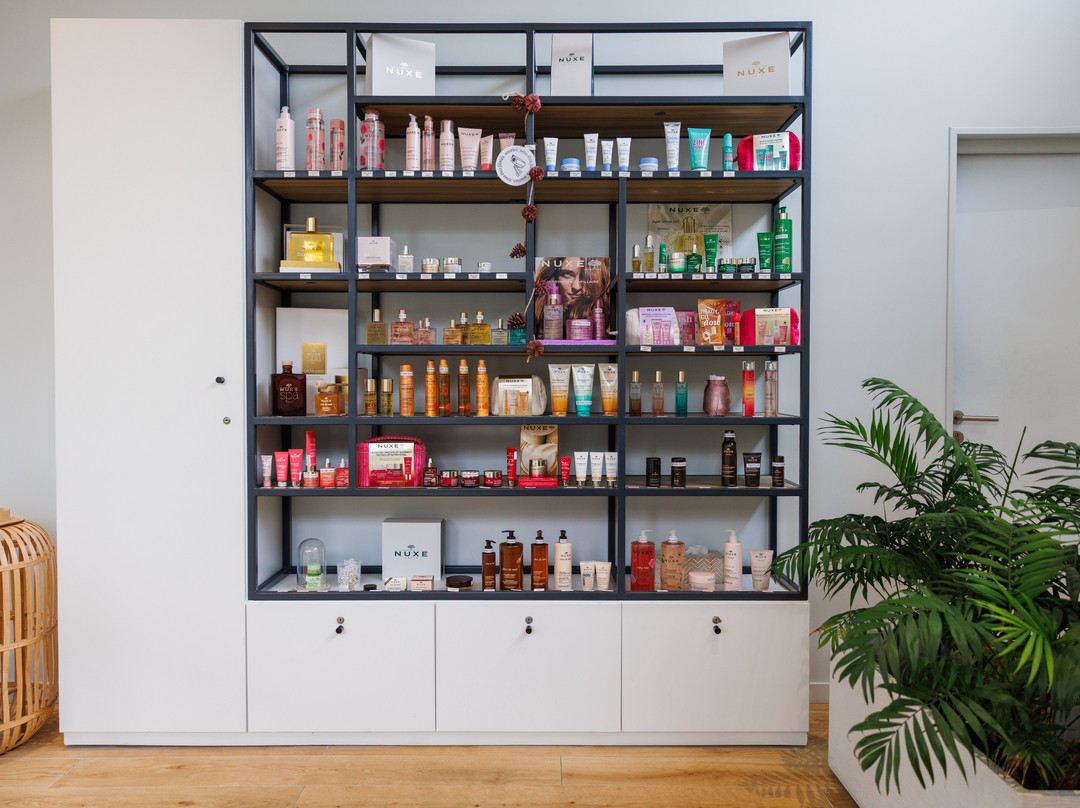 Les Bains des Alpes - Spa Nuxe-艾克斯莱班必去景点