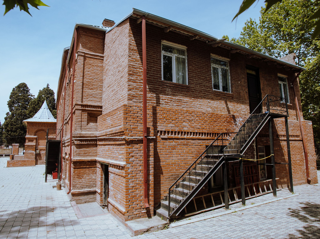 Ganja State Puppet Theatre-占贾必去景点