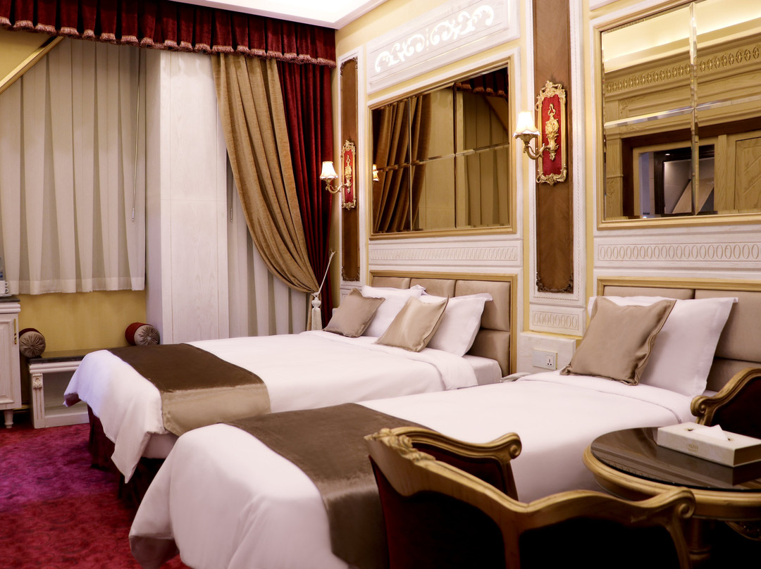 Darvishi  Rose Hotel