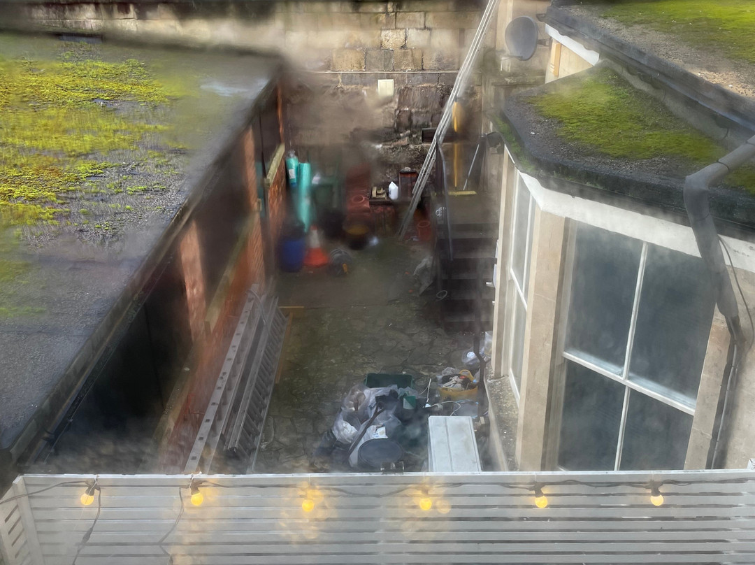 哈灵顿酒店主图