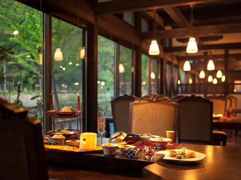 昼神之棲 玄竹主图